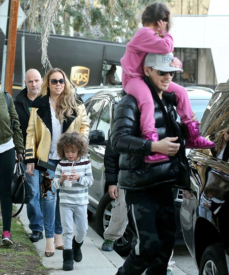 Mariah's boyfriend Bryan Tanaka bonds with her children | mcarchives.com