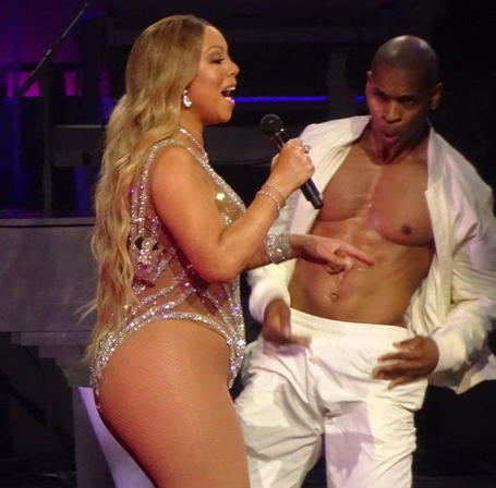 Mariah Carey performs in final Las Vegas residency show | mcarchives.com