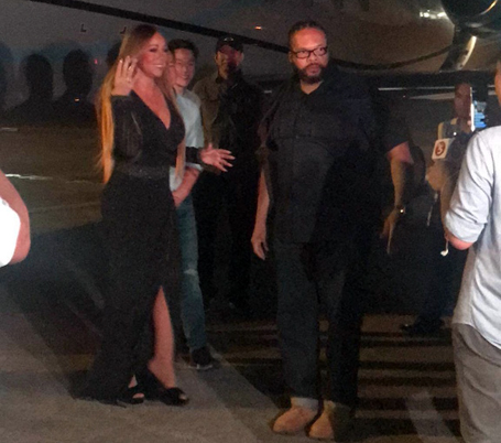 Mariah Carey arrives in Manila | mcarchives.com