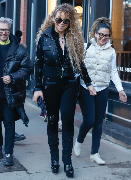 Mariah's throwback tight curls and velour tracksuit | mcarchives.com