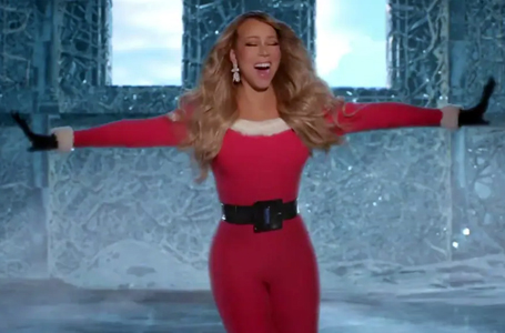 Mariah Carey officially breaks out holiday season | mcarchives.com