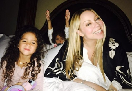 Mariah Carey and twins: Movie night | mcarchives.com